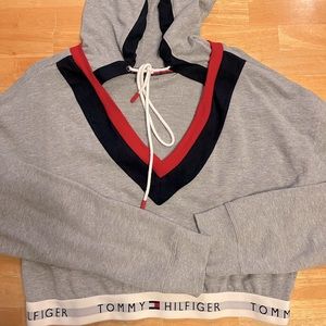 Tommy Hilfiger cropped hoodie